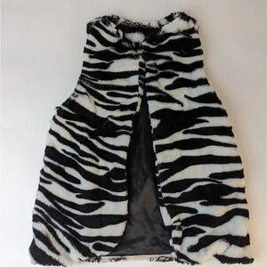 Beautees Faux Fur Girls Vest / Medium